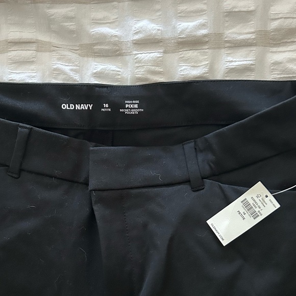 NWT Old Navy Pixie Pants Black High-Waisted Skinny | 16 Petite - Picture 10 of 13